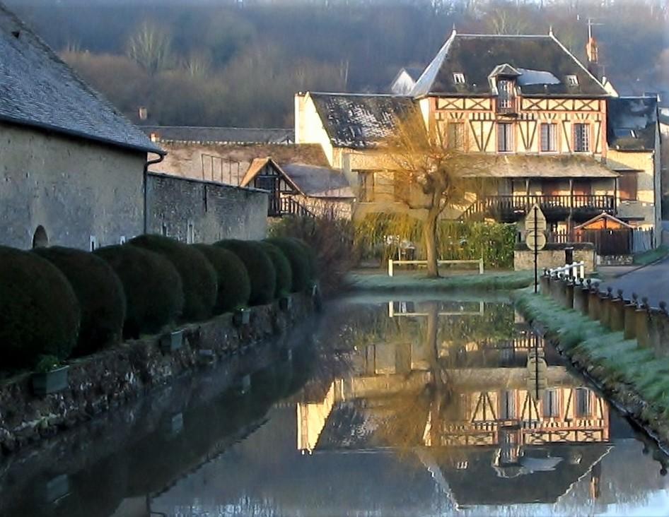 Auberge A L'Oree Du Bois Louviers Bagian luar foto