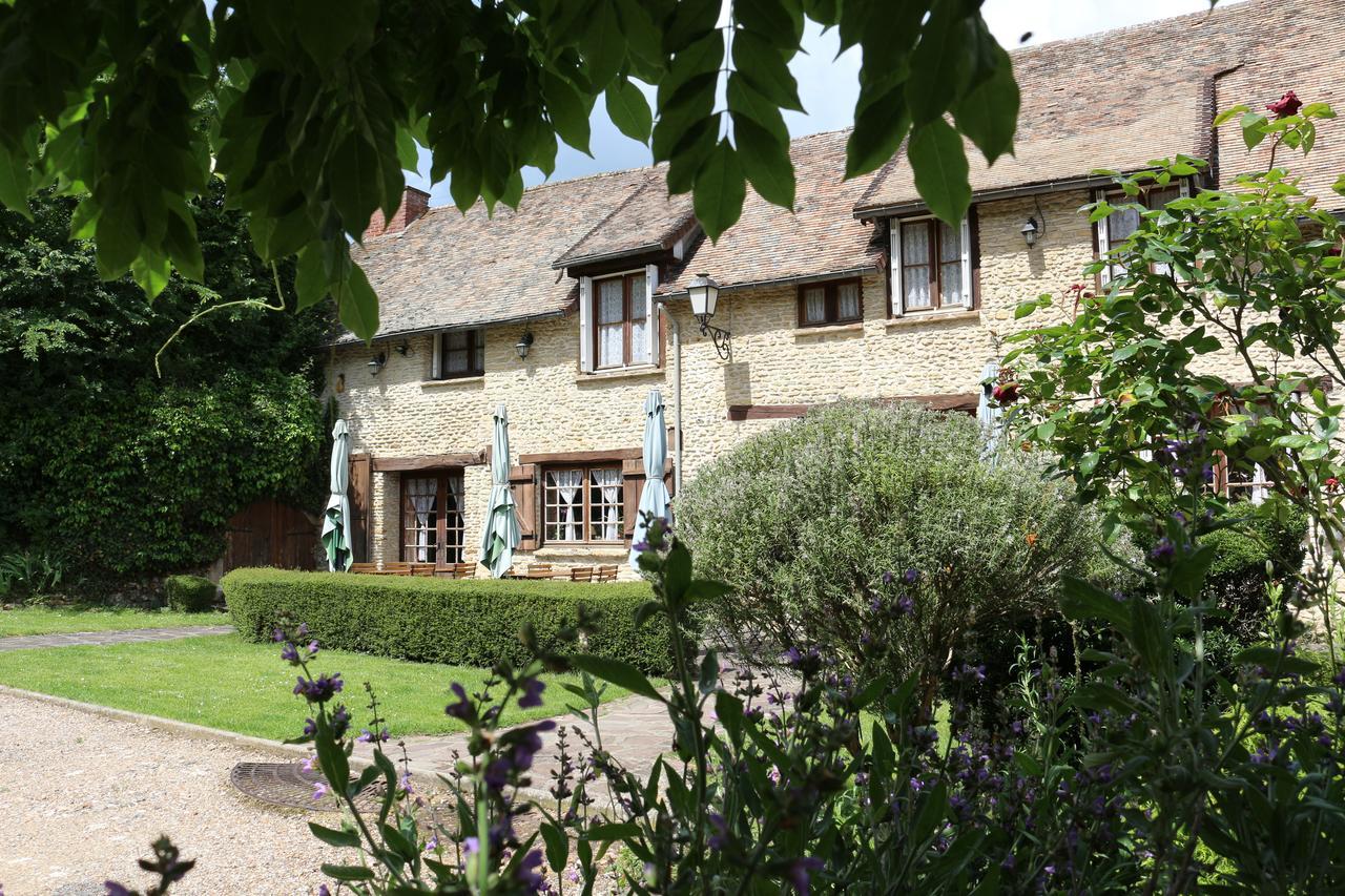 Auberge A L'Oree Du Bois Louviers Bagian luar foto